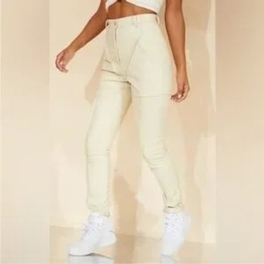 NWT PrettyLittleThing Faux Leather Pant - Picture 4 of 5